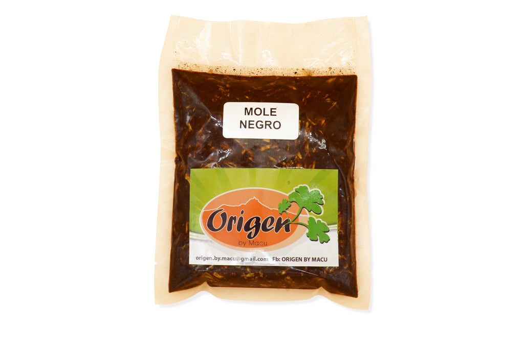 Mole Negro Con Pollo (500 g)